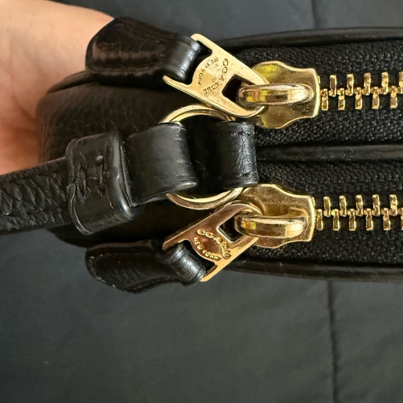 Coach Black Crossbody with Wallet. - Picture 3 of 13